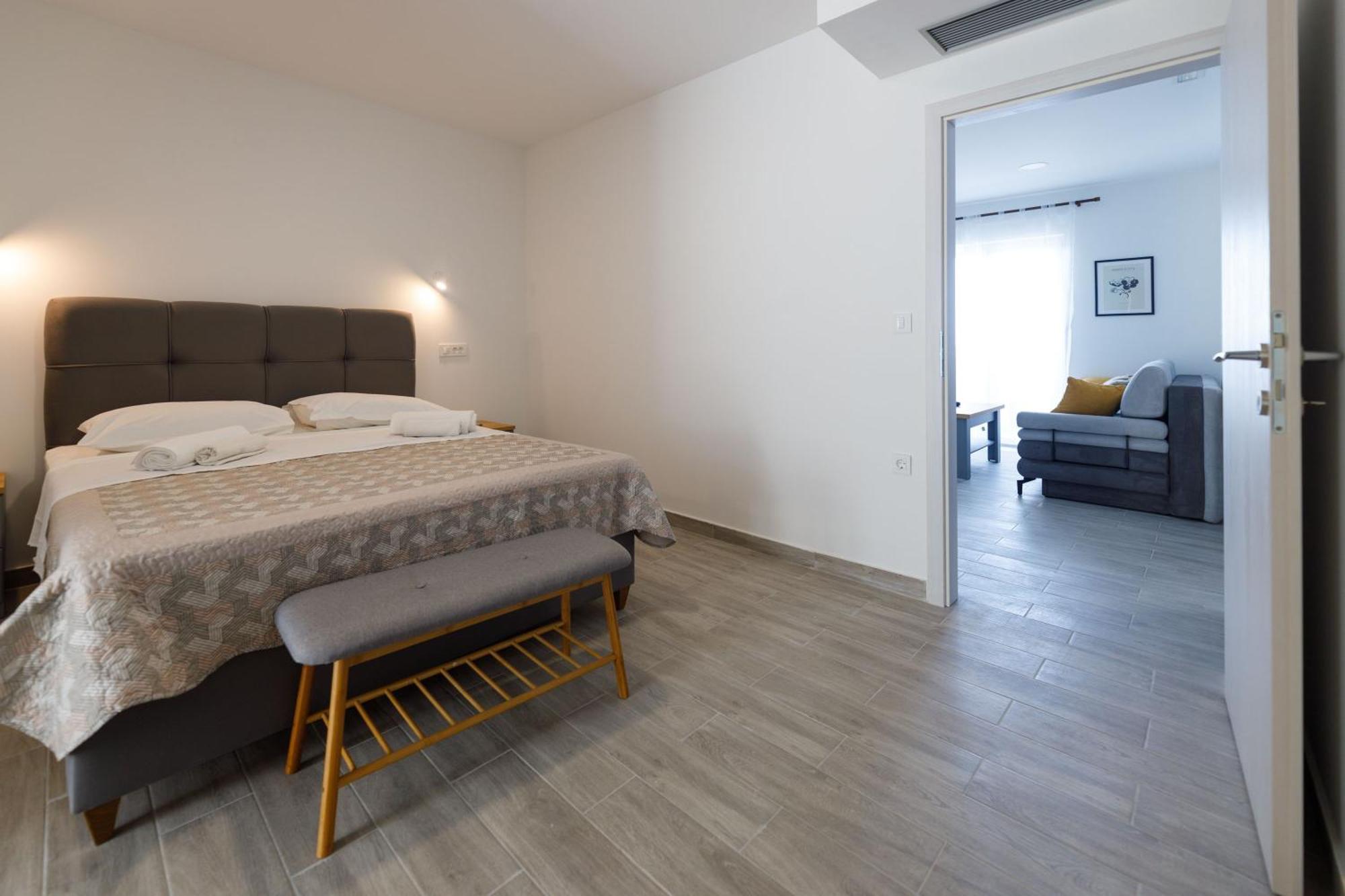 Апартаменты Apartman Maro Макарска Экстерьер фото
