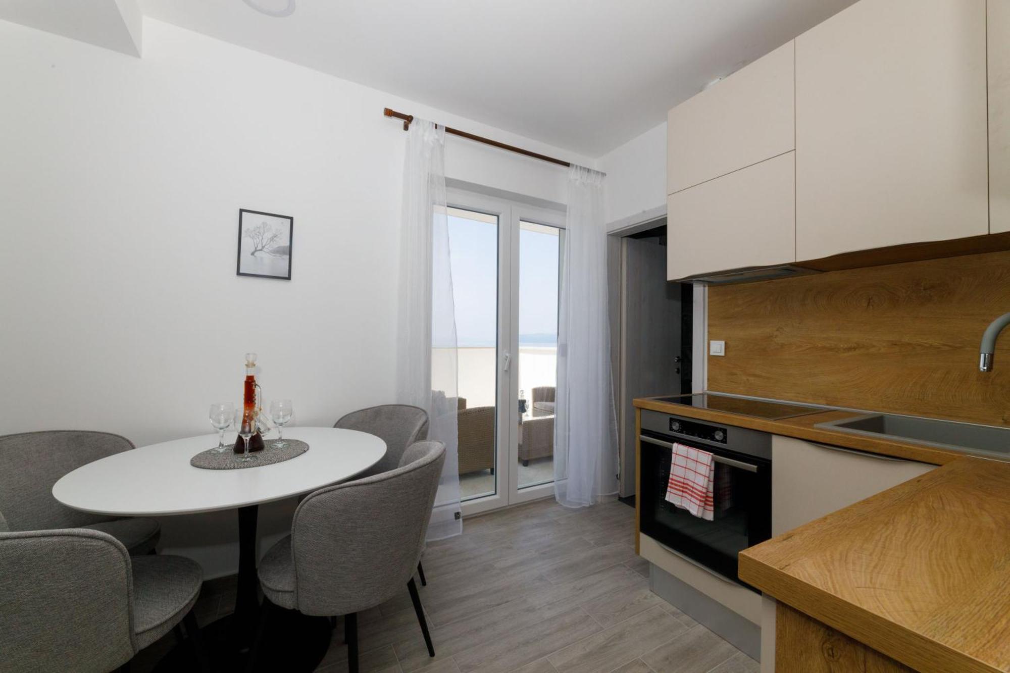 Апартаменты Apartman Maro Макарска Экстерьер фото
